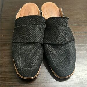 Free People Black Mules size 7.5